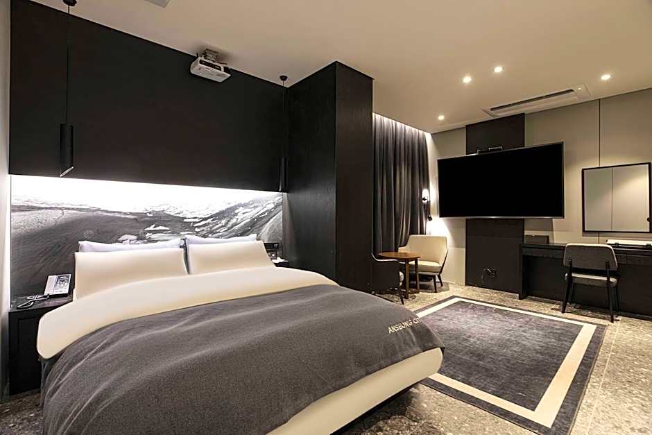 Anseong City Hotel