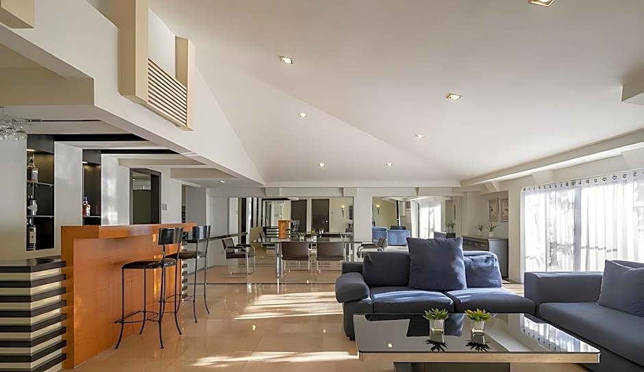 Orchid Garden Suites