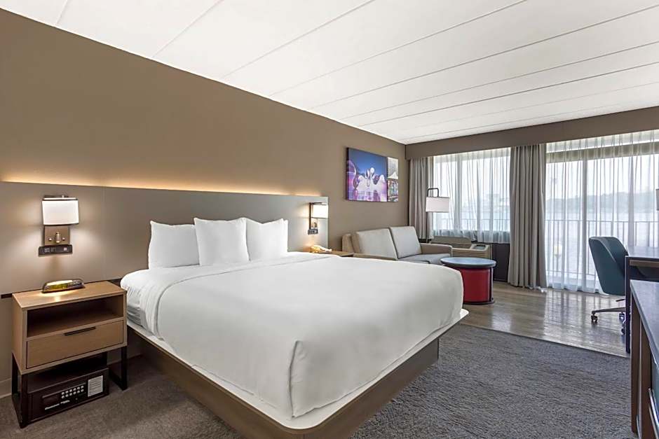 Comfort Inn Edgewater on Hudson River
