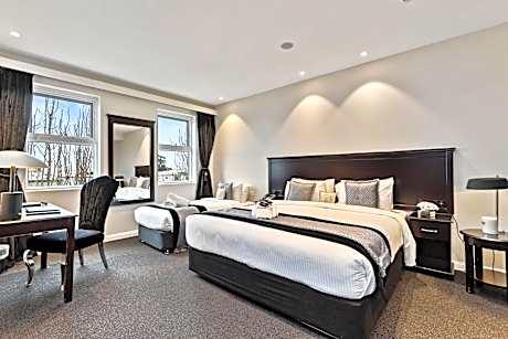 Twin Suite