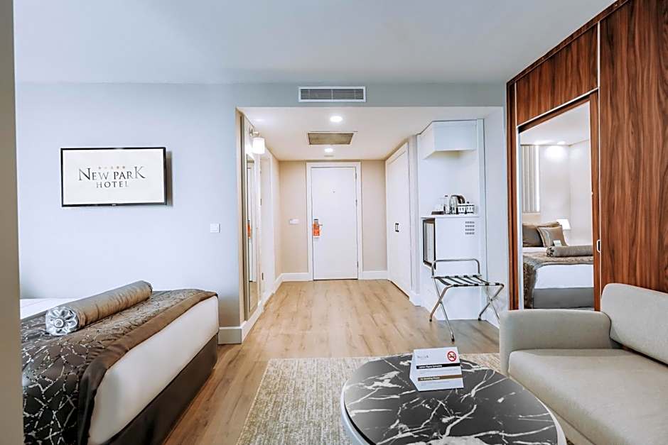 New Park Hotel