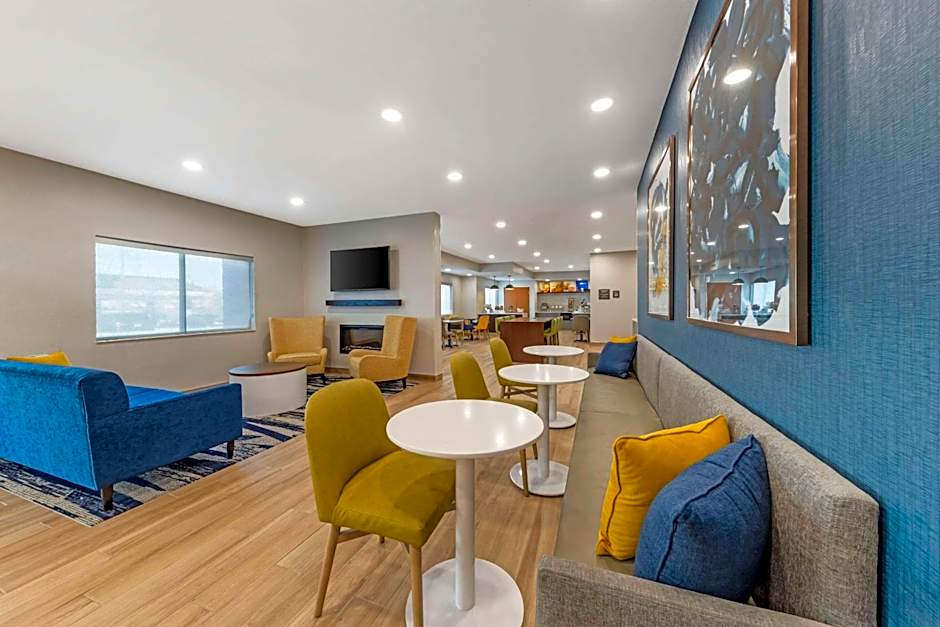 Comfort Inn & Suites Oklahoma City North - Quail Springs