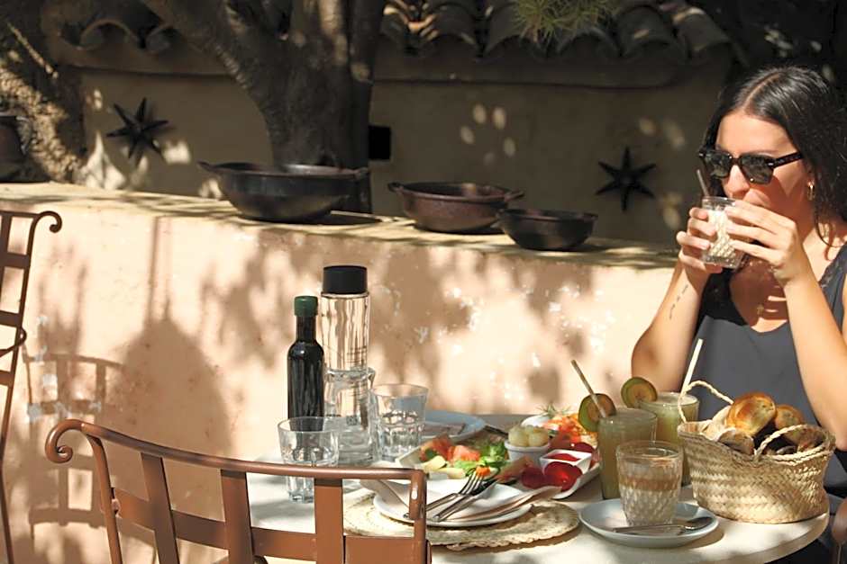 Yartan Boutique Hotel