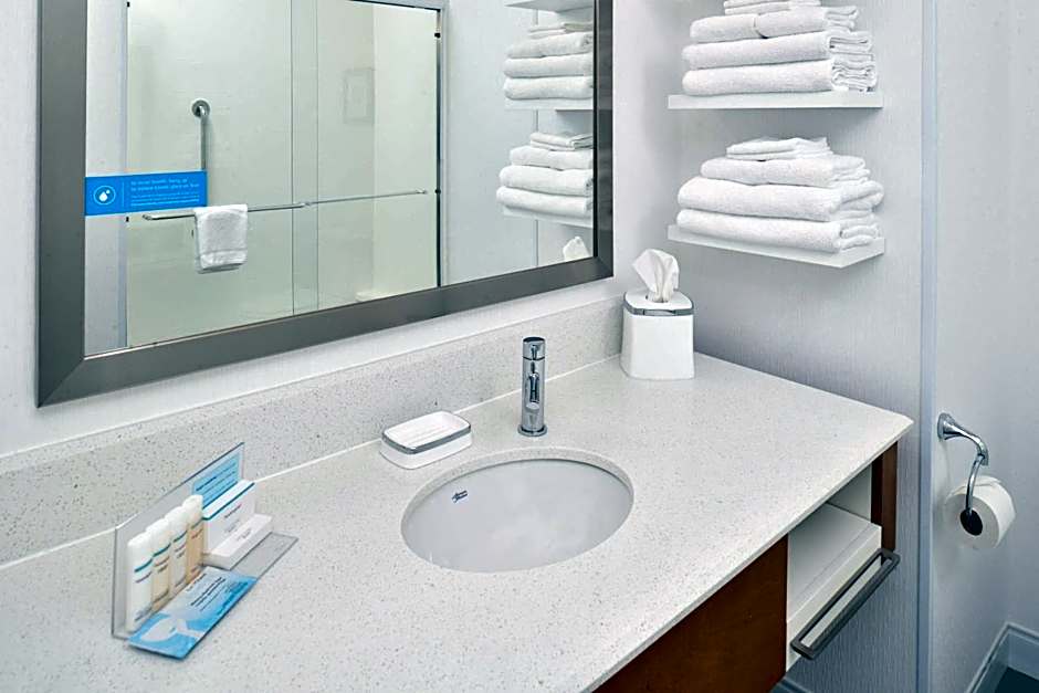 Hampton Inn By Hilton & Suites Ames, IA