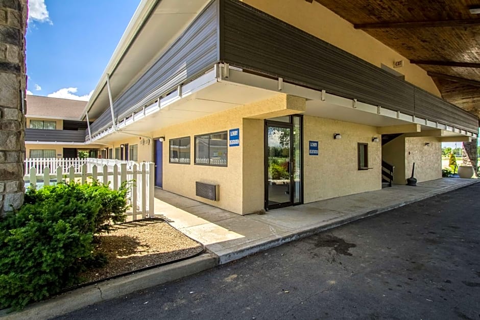 Motel 6-Ashland, OH