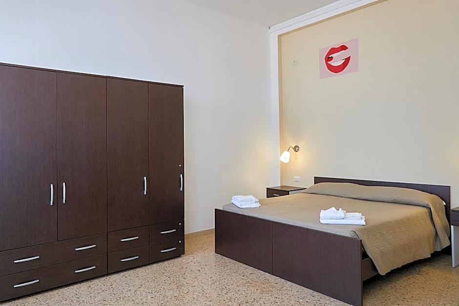 Soleē, Family Holidays & Hostelling