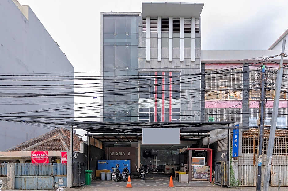 Wisma 9 by RedDoorz