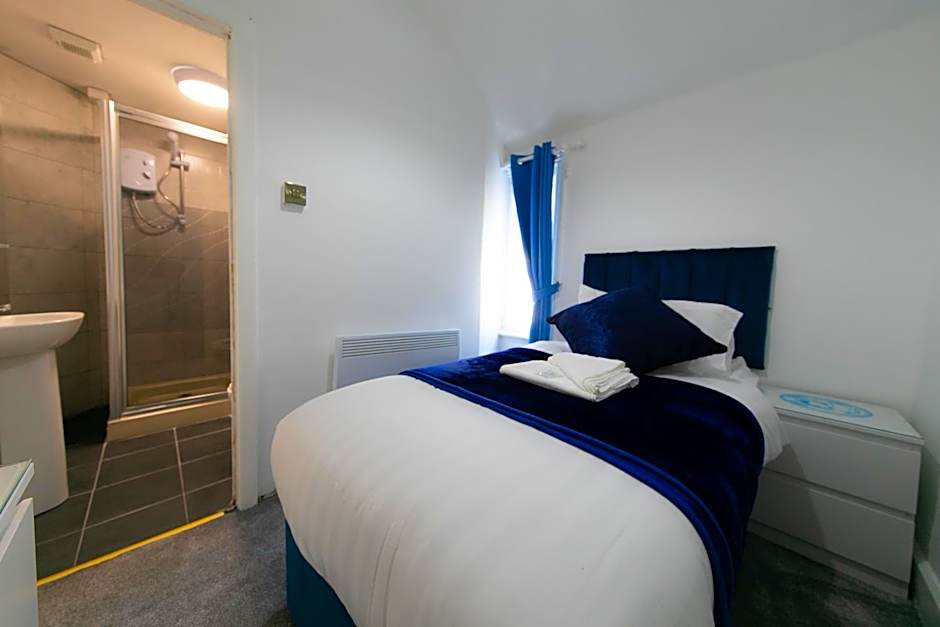 The New Apollo Hotel