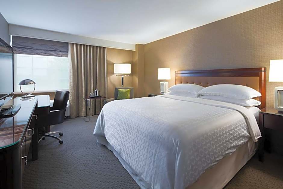 Photo 1 of 7 of Standard 1 King Bed