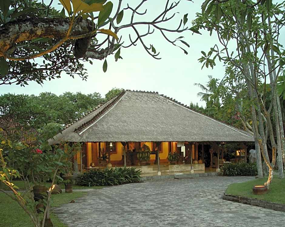 Tandjung Sari Hotel