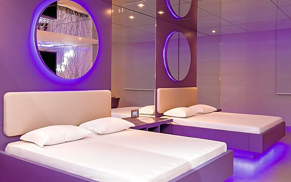 Poeme Motel by Drops