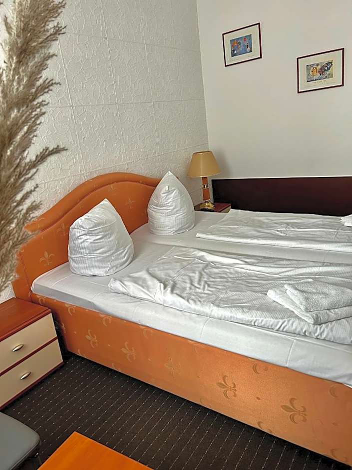 Hotel Adam