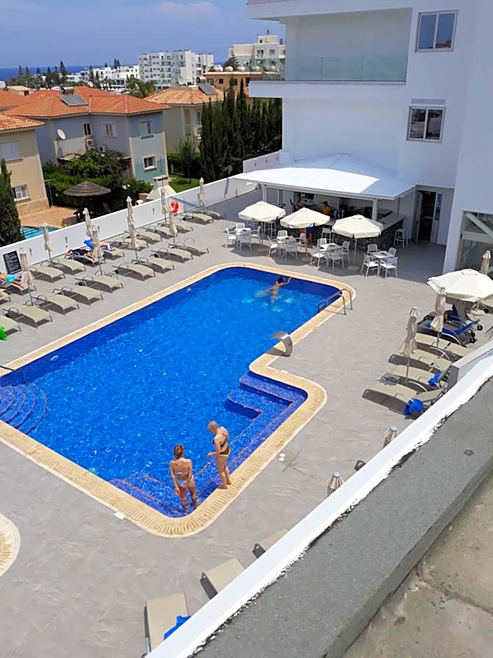 Protaras Plaza Hotel
