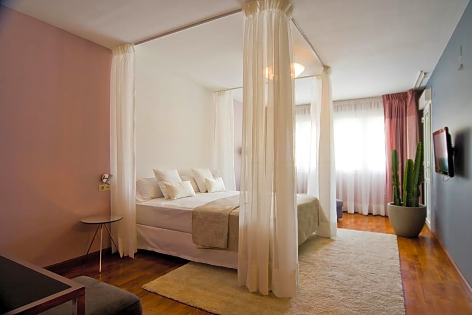 Hotel Boutique Villa Lorena by Charming Stay