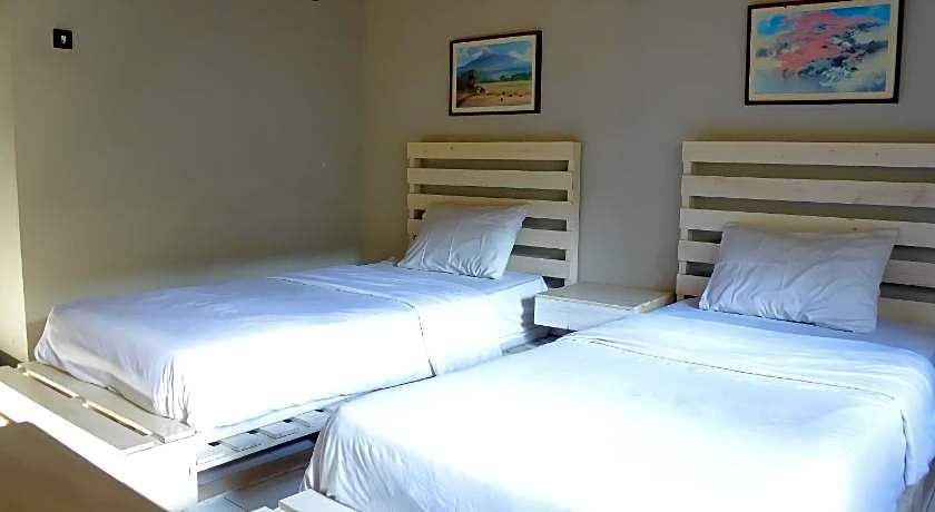 RedDoorz near Exit Toll Pasteur 5