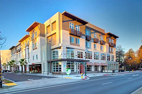 Holiday Inn Windsor - Wine Country By IHG