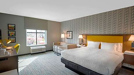 King Room - Mobility Accessible/Non-Smoking