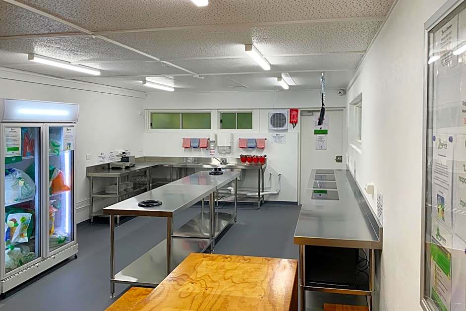 Airlie Beach Magnums - Adults Only