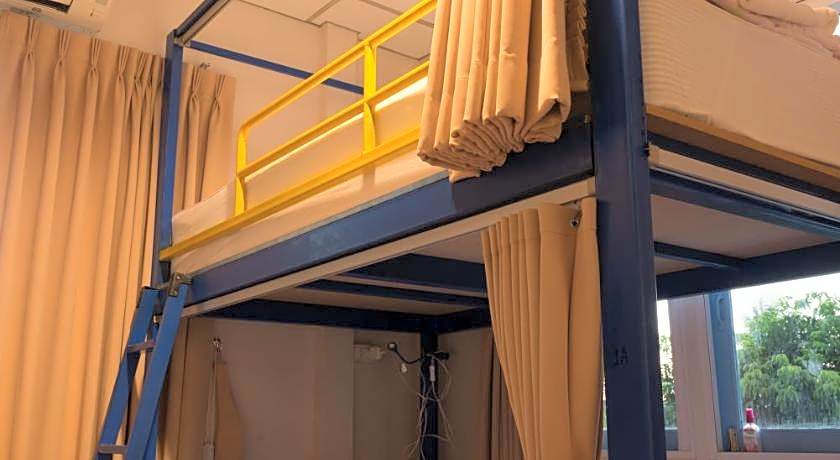 Nang Ta Yon @ Ban Thap Chang Hostel