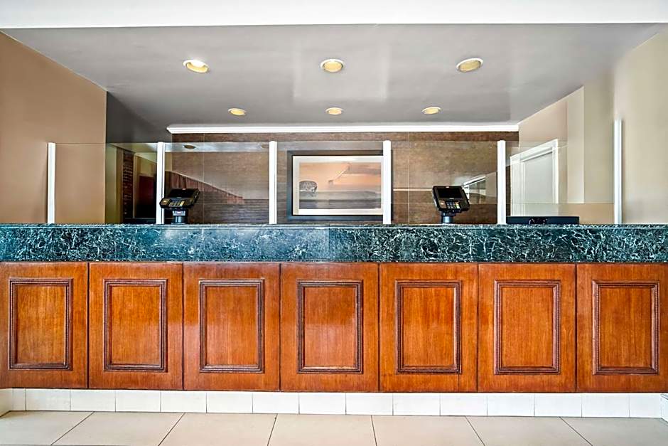 Best Western Merry Manor Inn