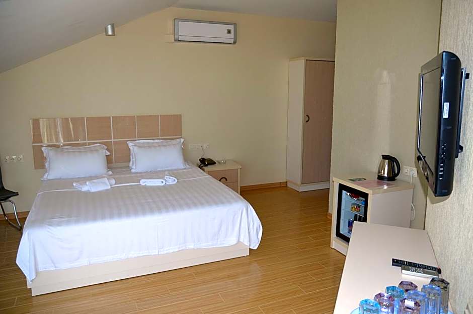Legacy Hotel
