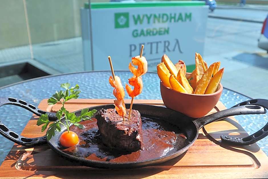 Wyndham Garden Antofagasta Pettra