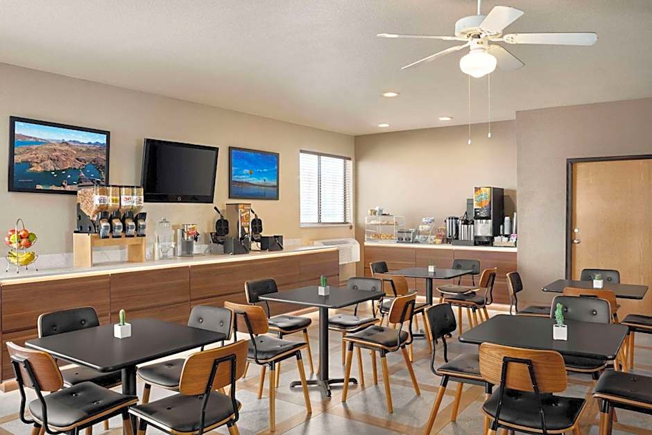 Travelodge by Wyndham Lake Havasu