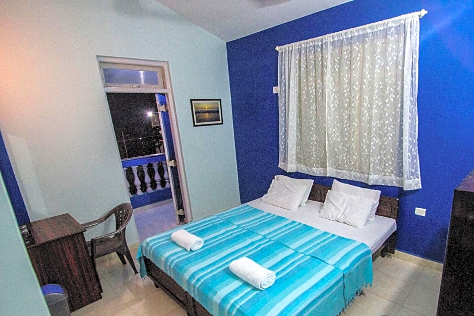 Veeniola Holiday Home