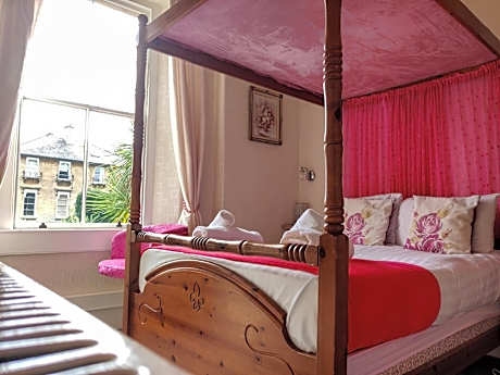 Double Room with Four Poster Bed