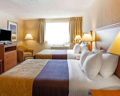 2 Queen Beds, Efficiency, Suite, Nonsmoking