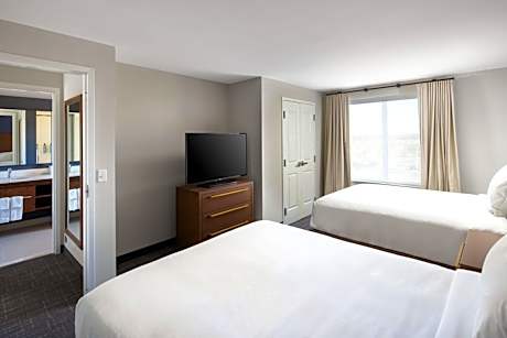 One-Bedroom Suite with Two Queen Beds and Sofa Bed