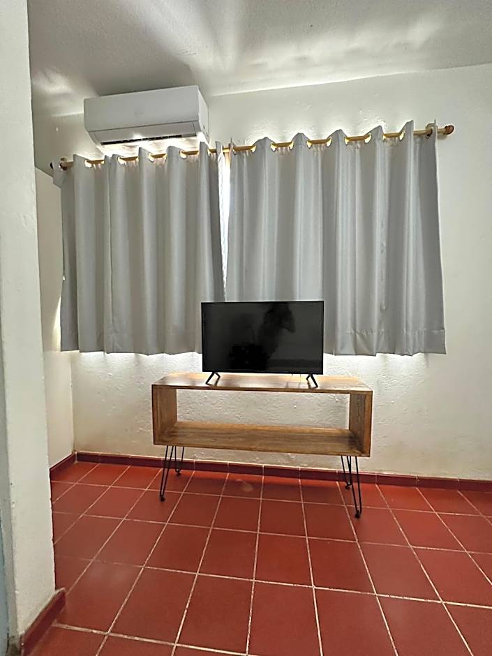 Creta Hotel & Suites