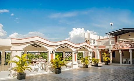 Atalanta Hotel