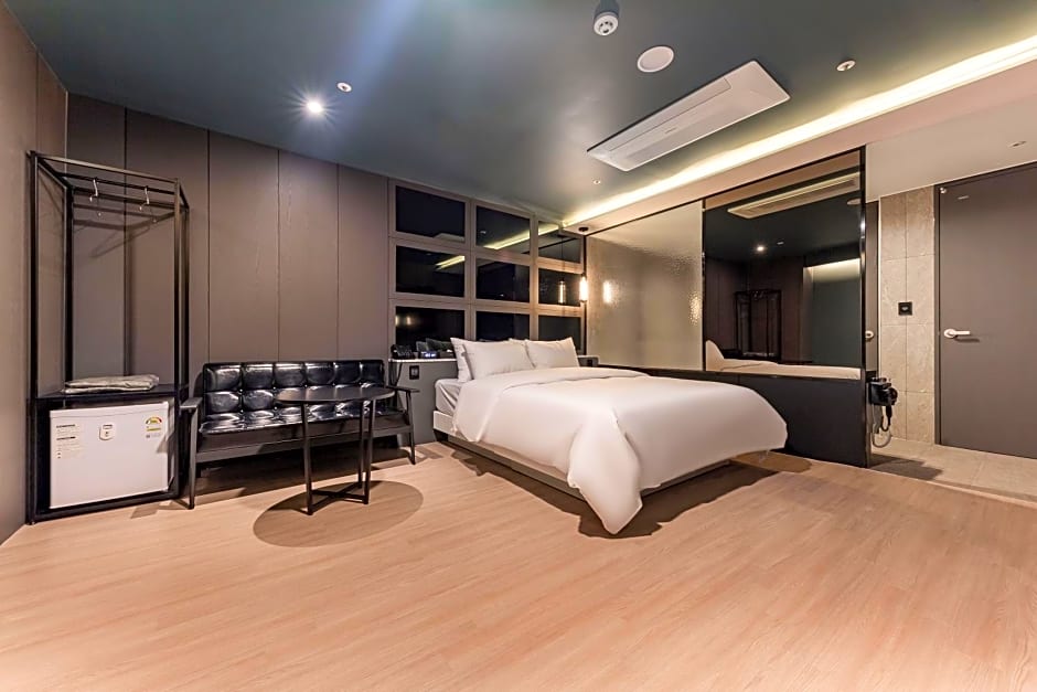 Brown Dot Hotel Seosan