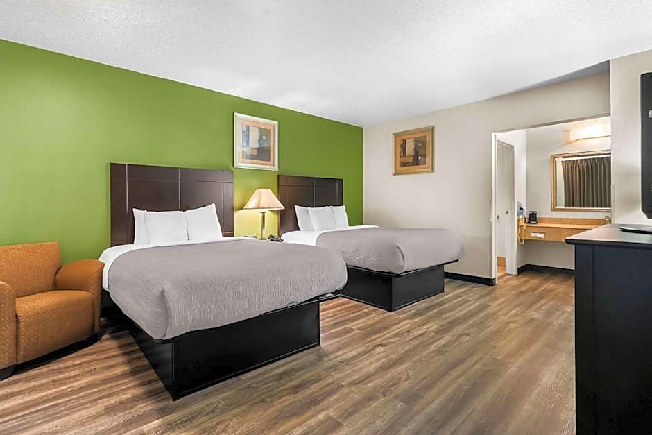 Quality Inn Tullahoma