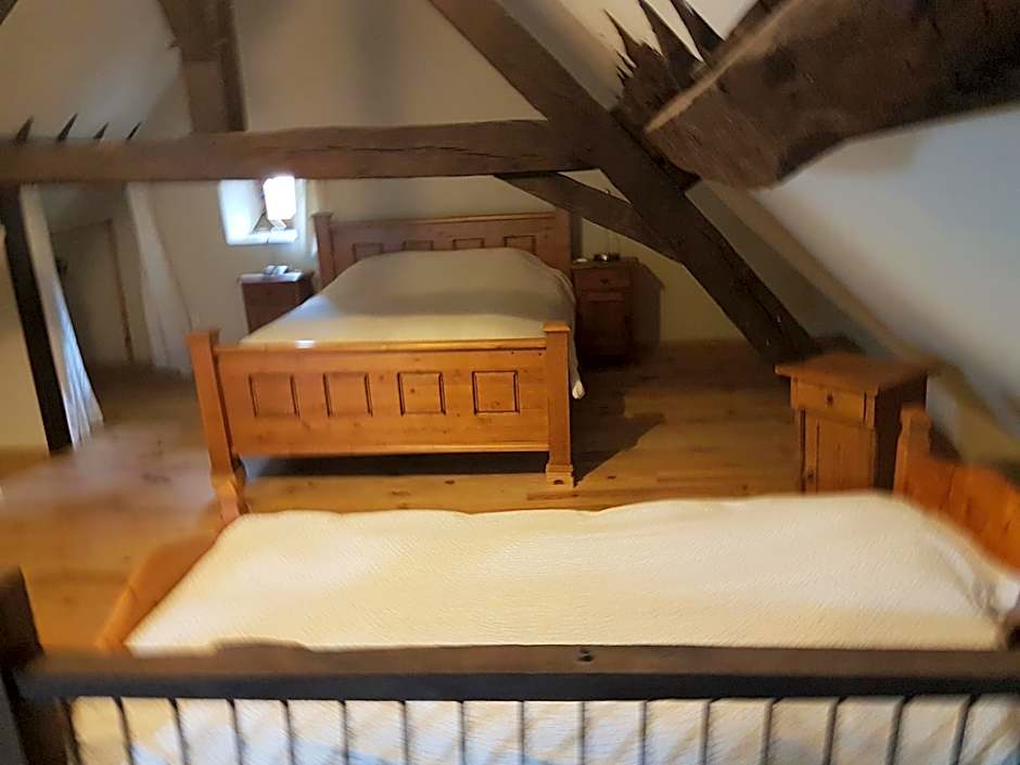 Le Petit Moulin