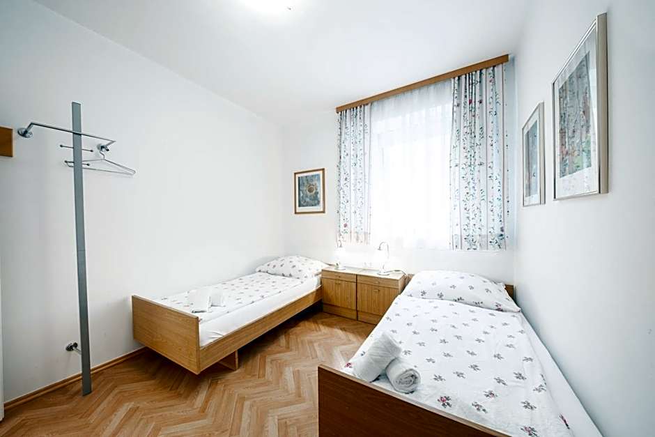 Madar Café Restaurant zum Fürsten