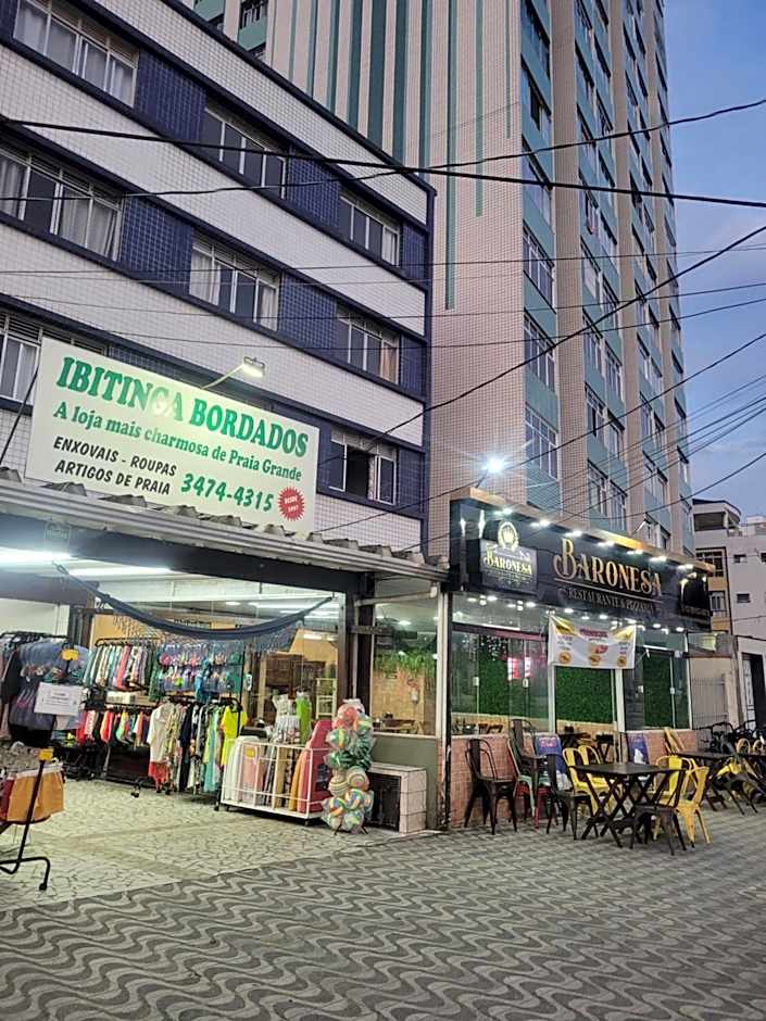 Apartamento Aconchego Frente Mar - Vila Guilhermina Praia Grande SP - Cozinha Completa - Climatizador de Ar - TV a Cabo - Wi-Fi