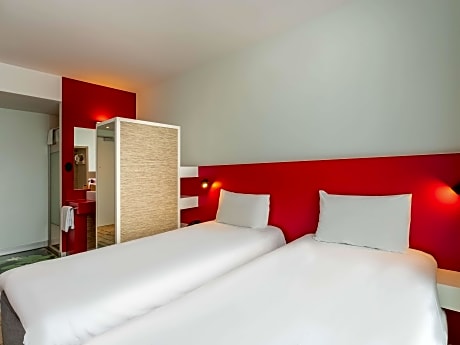 All Comfort Twin Rooms Include Twin Beds Non Refundable