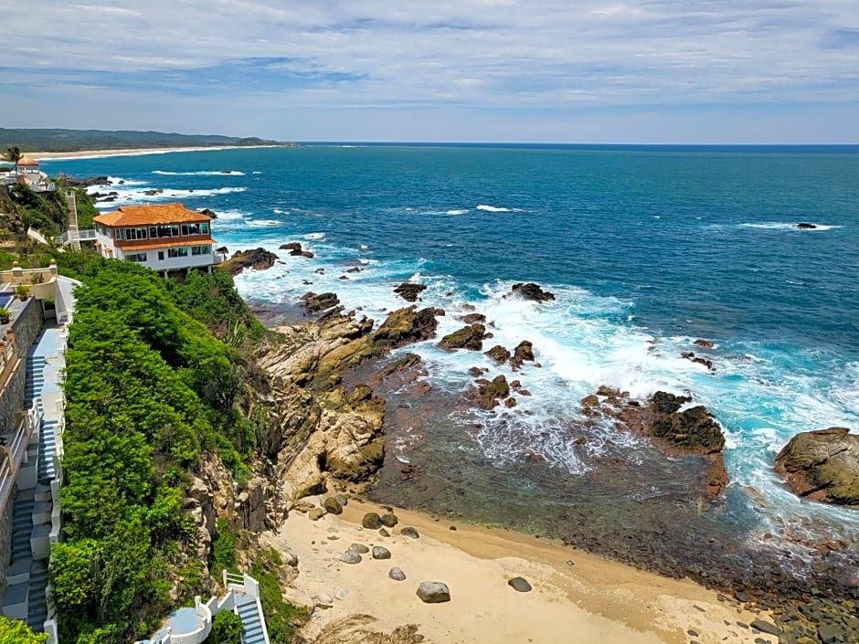 Hotel Luz de Mar ' right on the beach