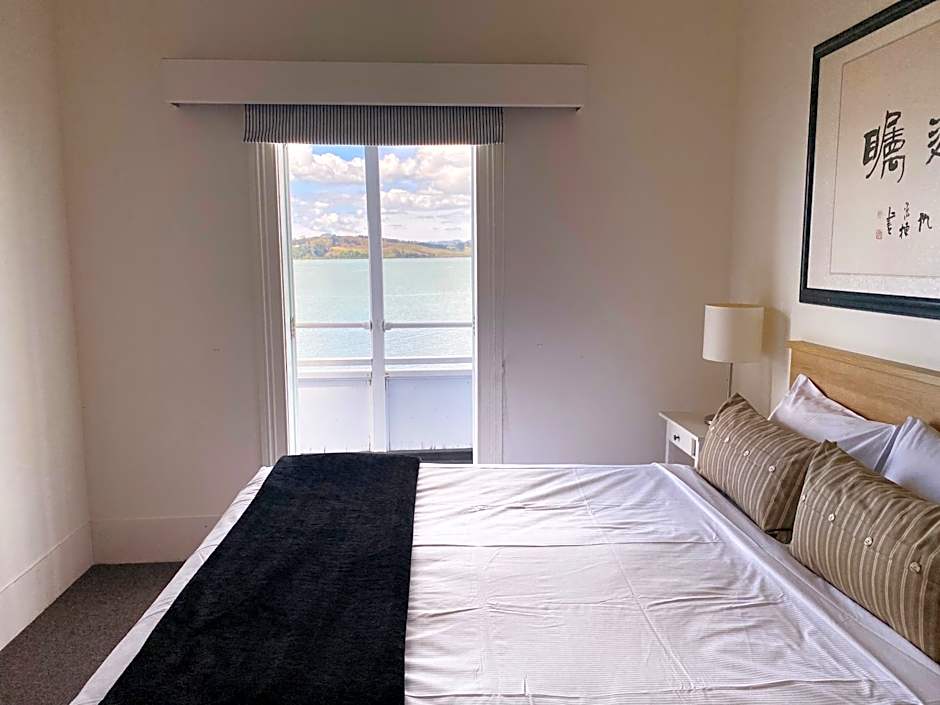 Mangonui Waterfront Apartments