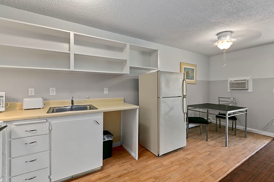 Sunrise Garden Suites
