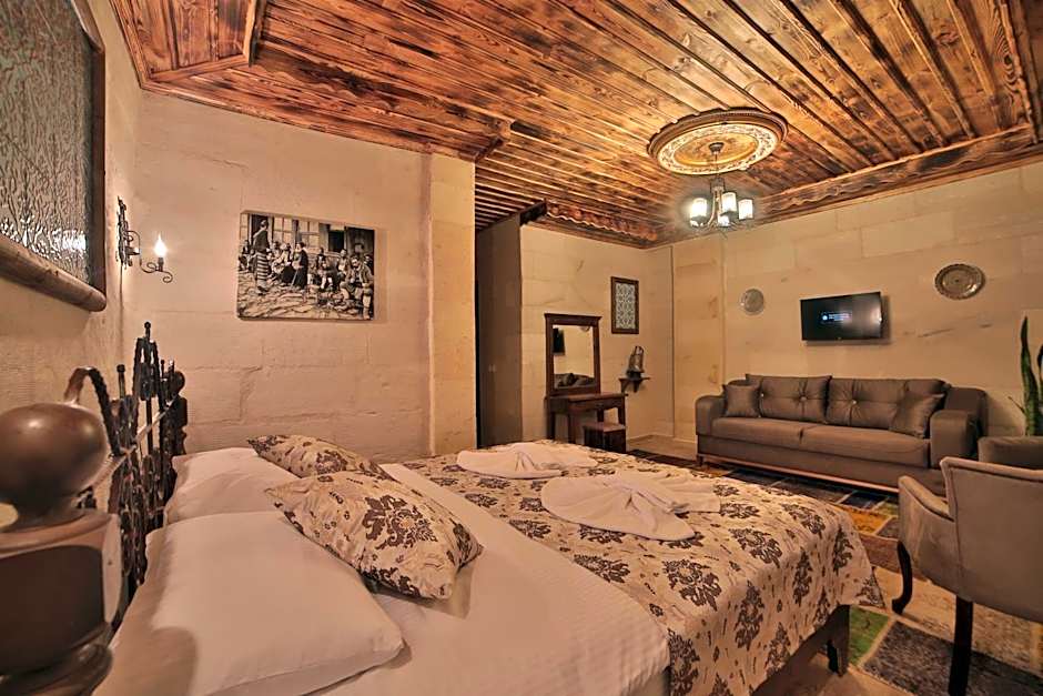 Caravanserai Inn Hotel