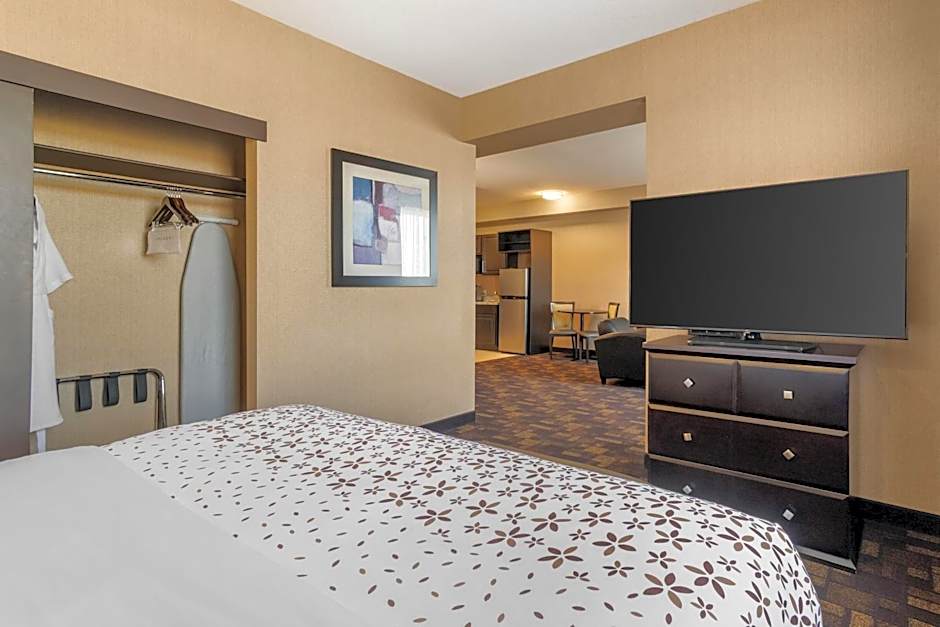 Best Western Plus Fox Creek