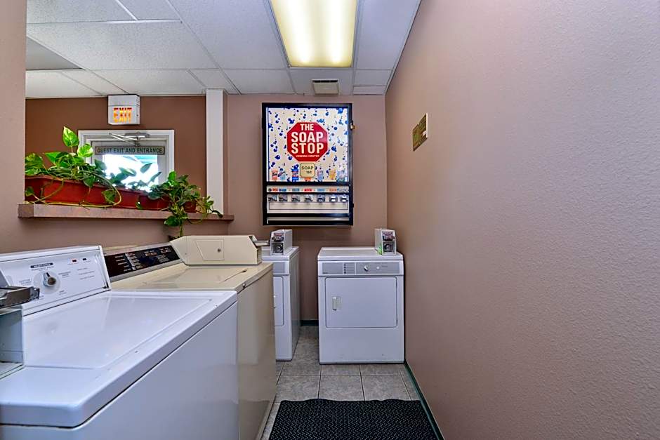 Americas Best Value Inn And Suites Madera
