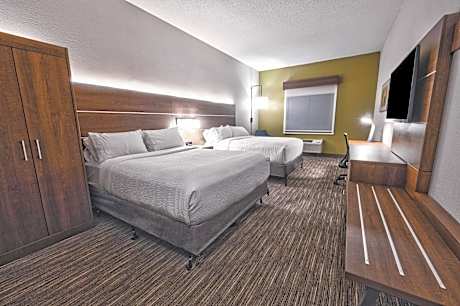 Standard Queen Room with Two Queen Beds and Mobility Accessible Roll-In Shower