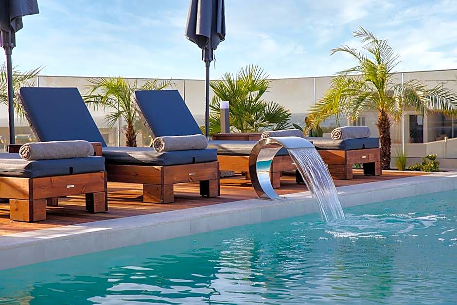 Utopia Luxury Suites