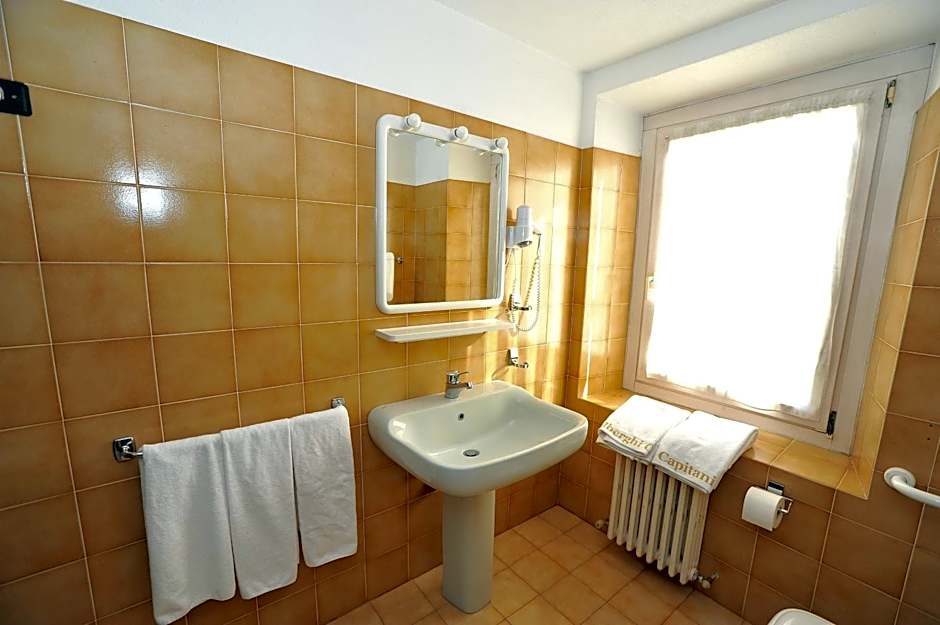 Hotel Capitani