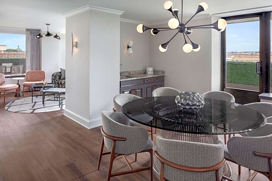 Le Meridien Washington, D.C., The Madison