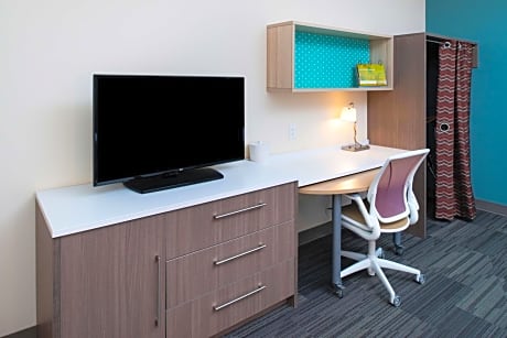 King Studio Suite - Mobility Access/Non-Smoking